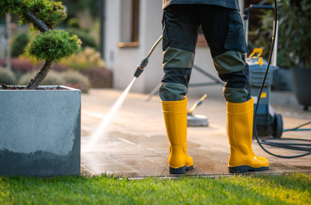 Why Choose Our Certified Pressure Washing Experts for Your Project Needs in Riverdale, IL?